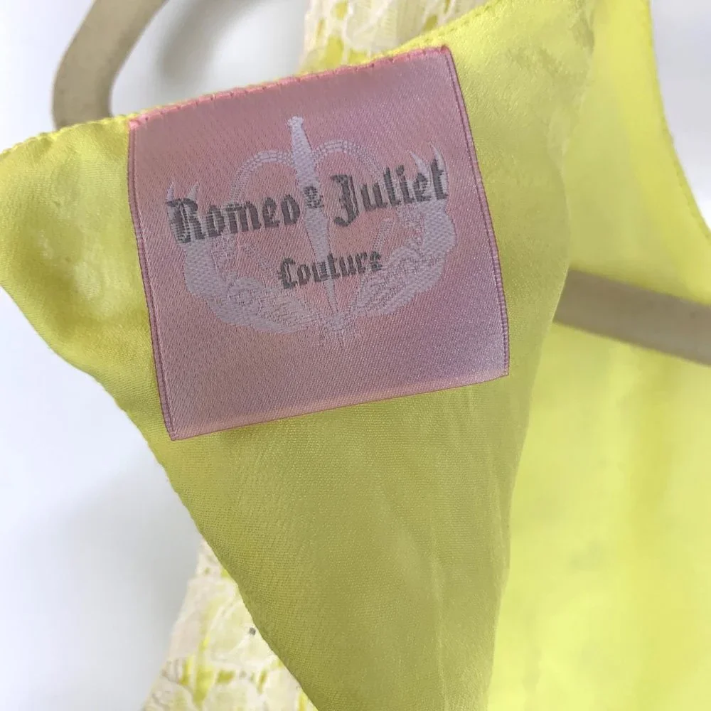 ROMEO & JULIET COUTURE Yellow Peplum Top White Floral Lace Overlay Sz S/M‎ - Picture 7 of 7